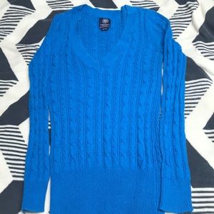 American Eagle cable knit sweater